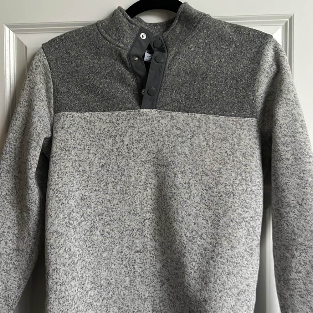Old Navy pull over sweater fleece